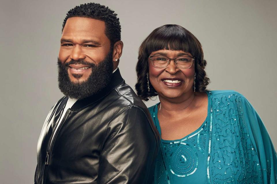 <p>FOX via Getty</p> Anthony Anderson and his mother Doris Bowman.