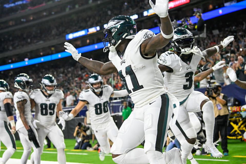 HOUSTON, TX - NOVEMBER 03: Philadelphia Eagles wide receiver A.J. Brown (11) celebrates his second half touchdown reception during the football game between the Philadelphia Eagles and Houston Texans at NRG Stadium on November 3, 2022 in Houston, TX.  (Photo by Ken Murray/Icon Sportswire via Getty Images)