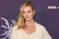 <p>La glaciale Karlie ha messo in saccoccia 13 milioni di dollari. Miglior anno per lei, con i contratti firmati per Swarovski, Adidas ed Estee Lauder (foto: Getty Images) </p>