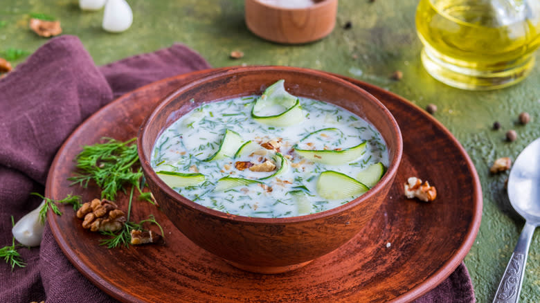 tarator bulgarian cucumber soup