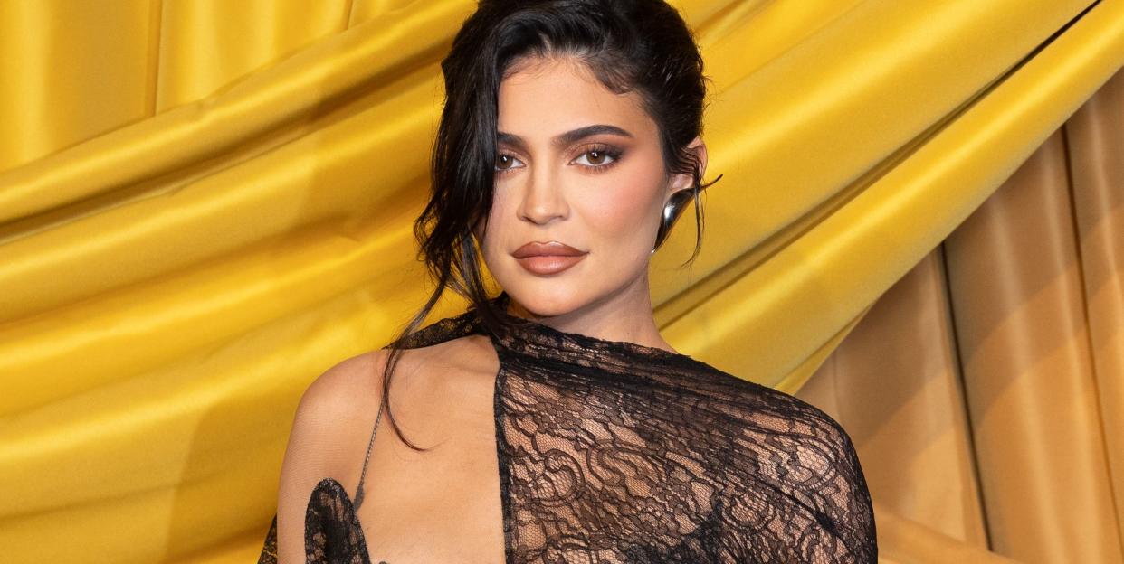 kylie jenner responds to 'mean girl' speculation over bella hadid video