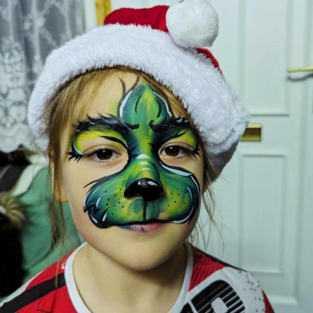 Mom Shares Bizarre Hack for Preserving Your Child's Face Paint for a Cool  Keepsake - WeHaveKids News