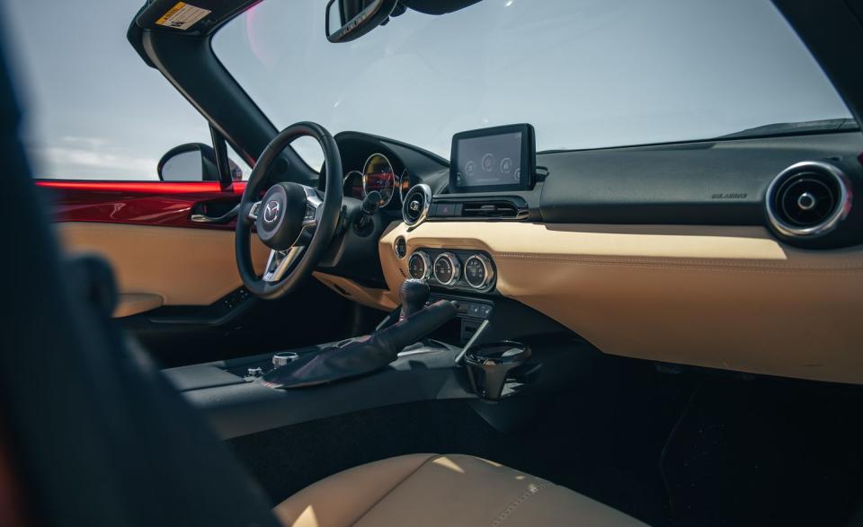 <p>2019 Mazda MX-5 Miata RF Automatic</p>