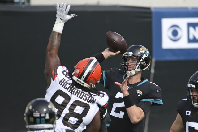 Browns vs. Jaguars Final Score: Cleveland survives questionable officiating  and mistakes, 27-25 - Dawgs By Nature