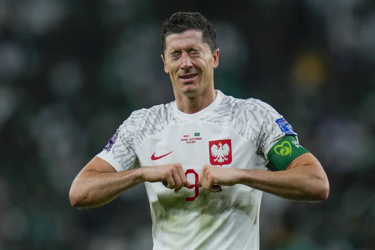 Robert Lewandowski, el capitán, a pura emoción