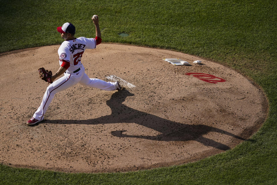 Washington Nationals starting pitcher Anibal Sanchez throws during the fifth inning of the team's baseball game against the New York Mets at Nationals Park, Wednesday, Aug. 3, 2022, in Washington. (AP Photo/Alex Brandon)