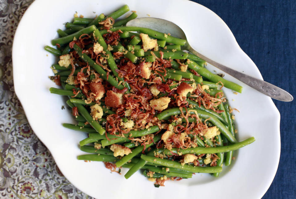 Green Beans with Crispy Shallots and Herbed Cornbread Croutons