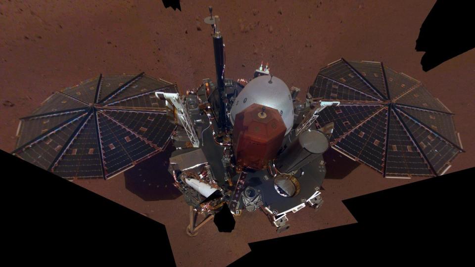 Nasa’s Mars InSight lander took a selfie on Mars (NASA)