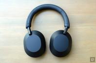 <p>With upgrades to design, sound quality and active noise cancellation, the WH-1000XM5 keeps its place above the competition. These headphones are super comfortable as well, and 30-hour battery life is more than adequate. The M5 makes it clear that Sony won’t be dethroned anytime soon.</p> 