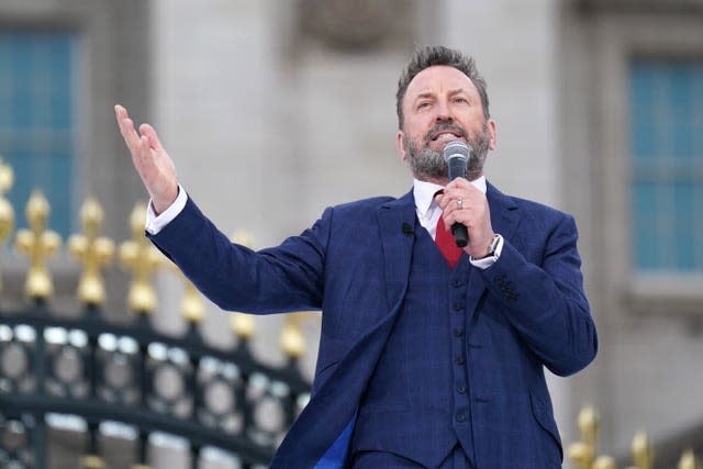 Comedian Lee Mack made a joke at Boris Johnson's expense during a Saturday evening concert outside Buckingham Palace to mark the Queen's Platinum Jubilee