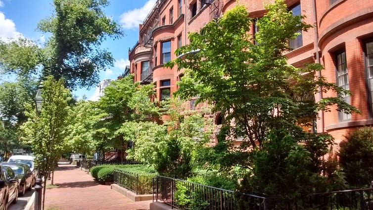 <span class="caption">Back Bay in Boston, US, is a great example of the benefits of ‘greening’ residential areas.</span> <span class="attribution"><span class="license">Author provided</span></span>