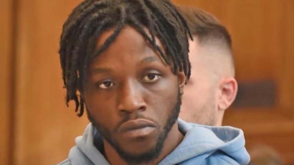 Jordan Williams is shown in court this month after his arrest for stabbing a fellow passenger on a New York City subway train. A judge released Williams without bail on June 15. This week, a grand jury declined to indict him. (Photo: Screenshot/YouTube.com/FOX 5 New York)