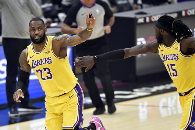 As LeBron James news spreads, Lakers fans start celebrating