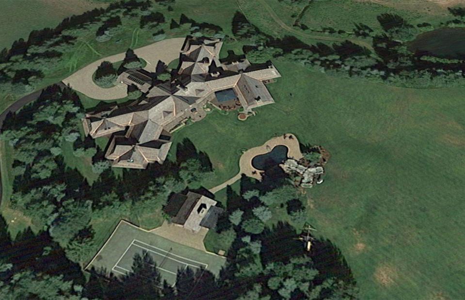 <p>Google Earth</p>