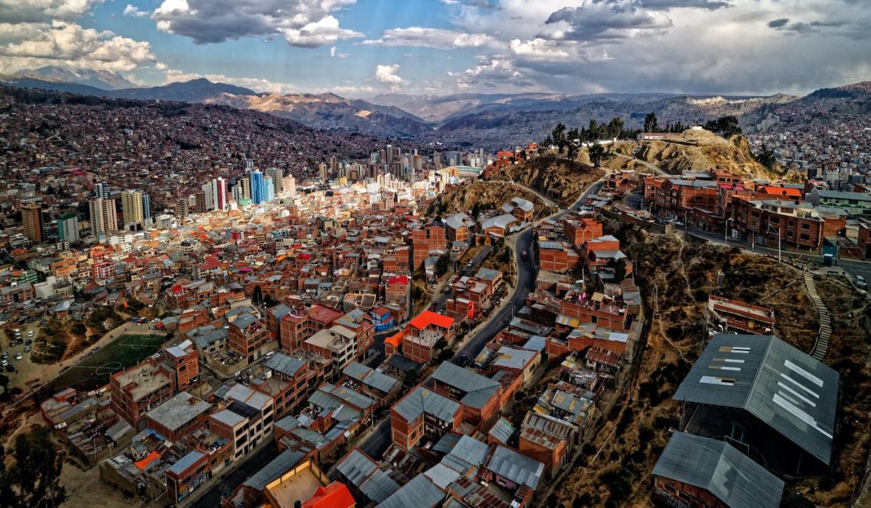 La Paz, Bolivia. Roderick Peel, <a href="http://creativecommons.org/licenses/by-sa/4.0/" rel="nofollow noopener" target="_blank" data-ylk="slk:CC BY-SA;elm:context_link;itc:0;sec:content-canvas" class="link ">CC BY-SA</a>