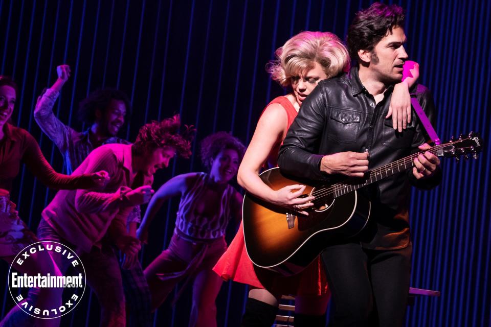 A Beautiful Noise: The Neil Diamond Musical