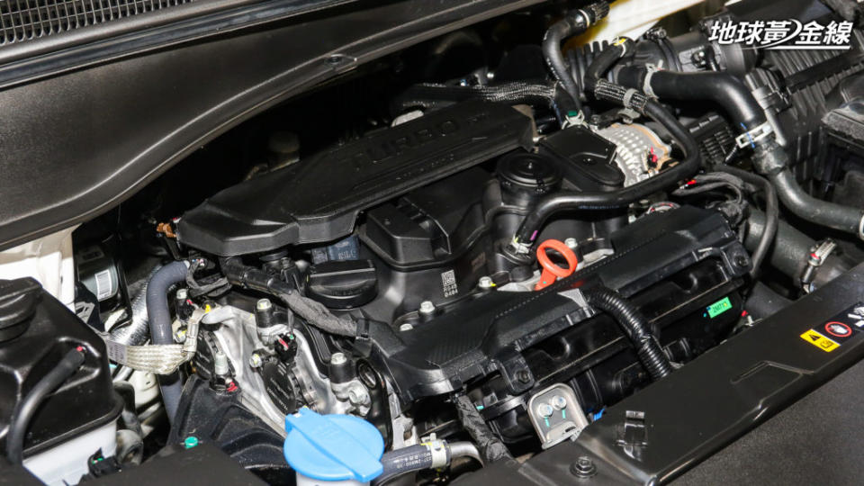 170匹馬力的1.5升渦輪增壓引擎為Custin全車系標配。(攝影/ 陳奕宏)