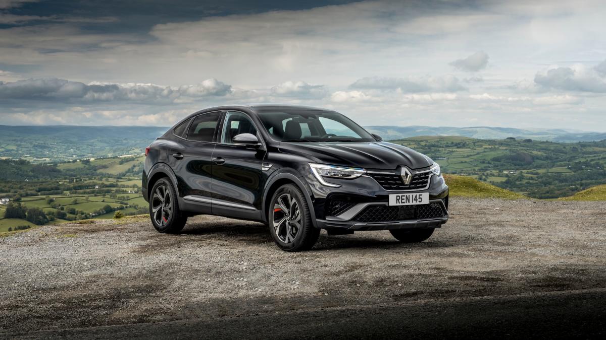 The Renault Arkana Is Getting A Facelift Now That Everyone Has Jumped On  The Coupe-Crossover Bandwagon