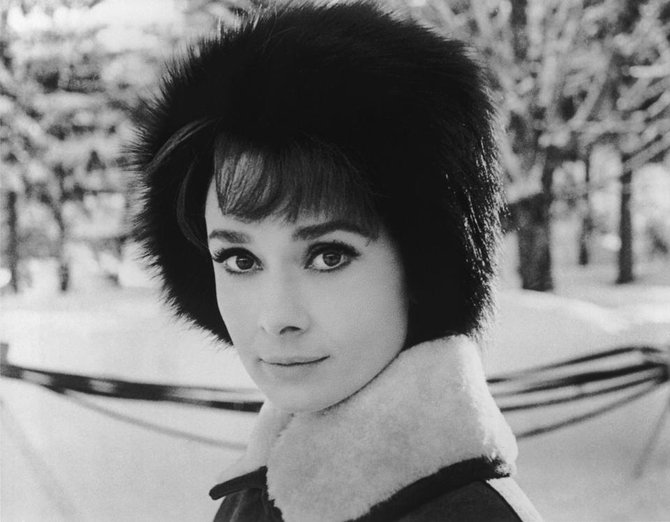 Take a cue from Audrey Hepburn, Sophia Loren, and more iconic screen sirens who mastered the winter statement brow.