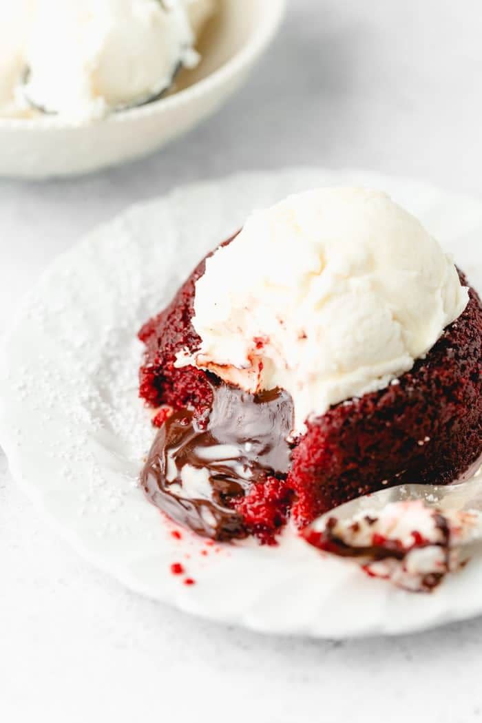 red velvet recipes lava cake