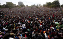 <p>Supporters of Kenyan opposition leader Raila Odinga of the National Super Alliance (NASA) coalition gather during a swearing-in ceremony of Odinga as the president of the PeopleÃ­s Assembly in Nairobi, Kenya, Jan. 30, 2018. (Photo: Thomas Mukoya/Reuters) </p>