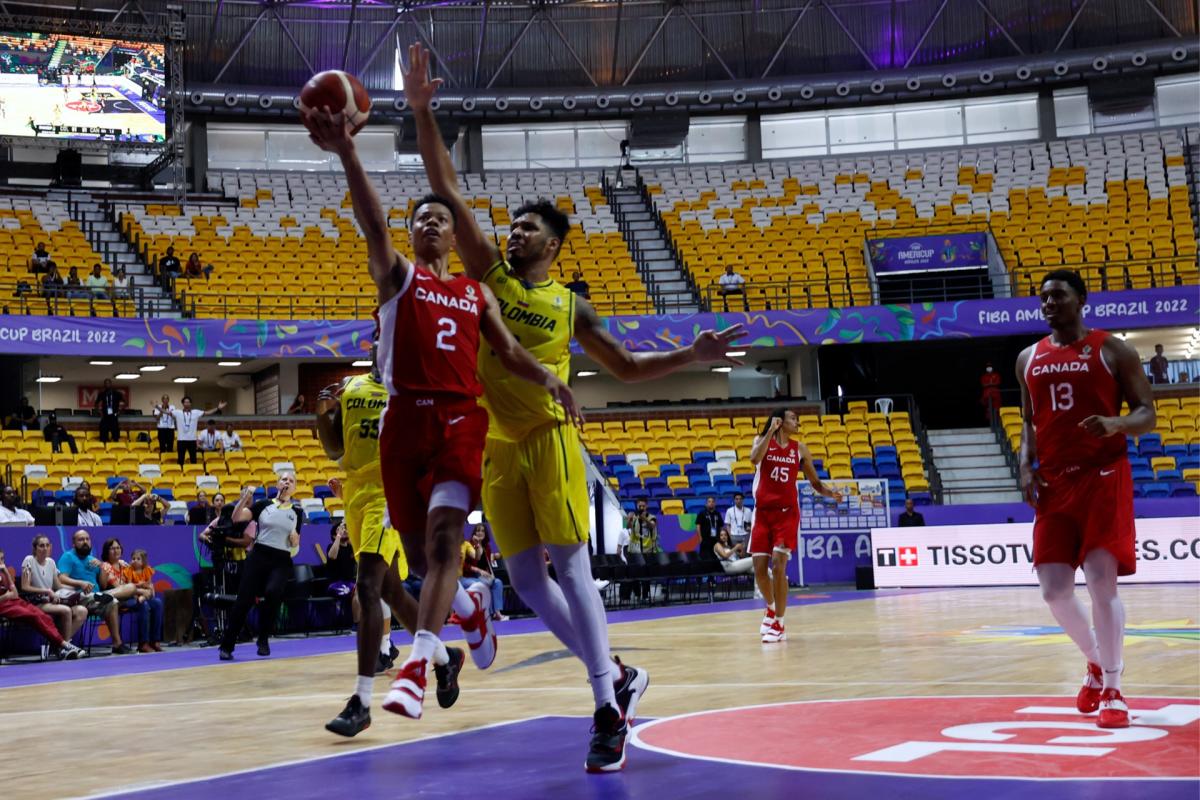 Canada beats Colombia with a basket in the last second and advances to quarters