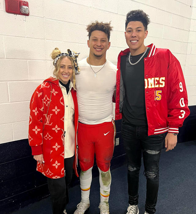 Patrick Mahomes' Wife Brittany and Brother Jackson Cheer Him on at Kansas  City's NFL Opener