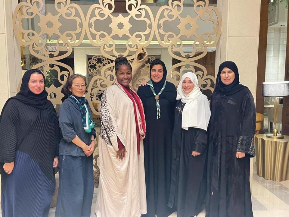 At the invitation of the U.S. Department of State’s Bureau of Educational and Cultural Affairs, Girl Scouts Heart of New Jersey CEO Natasha Hemmings (center, third from left) recently traveled to Saudi Arabia to share her deep knowledge and expertise in Girl Scouting. There, she met with Her Highness Princess Sama bint Faisal Al Saud (center, third from right) who serves as a board member of the World Scouting Foundation and first head of the Saudi Girl Scouts Committee, established in September 2020.