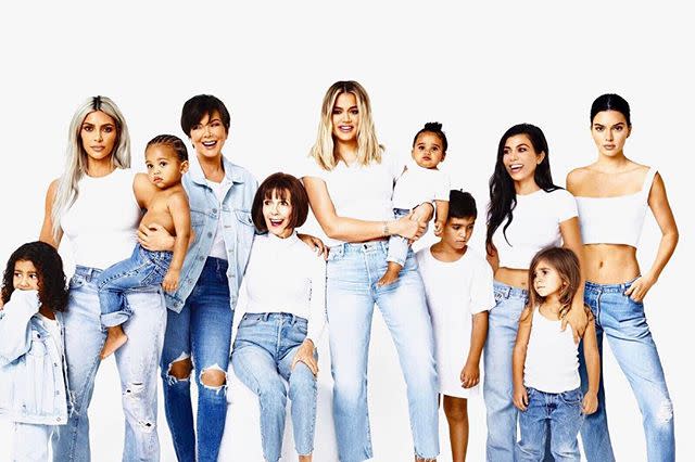 35) The almost-full Kardashian-Jenner squad