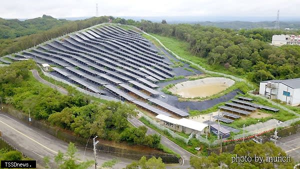 苗栗山坡地光電雖有水保計畫，仍引發水保與棲地切割的議論。（圖片提供：漂浪島嶼）