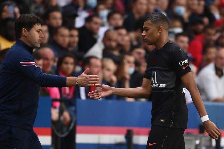 Pochettino reemplaza a Mbappé, que luego en el banco se quejó de que Neymar no le pasa la pelota