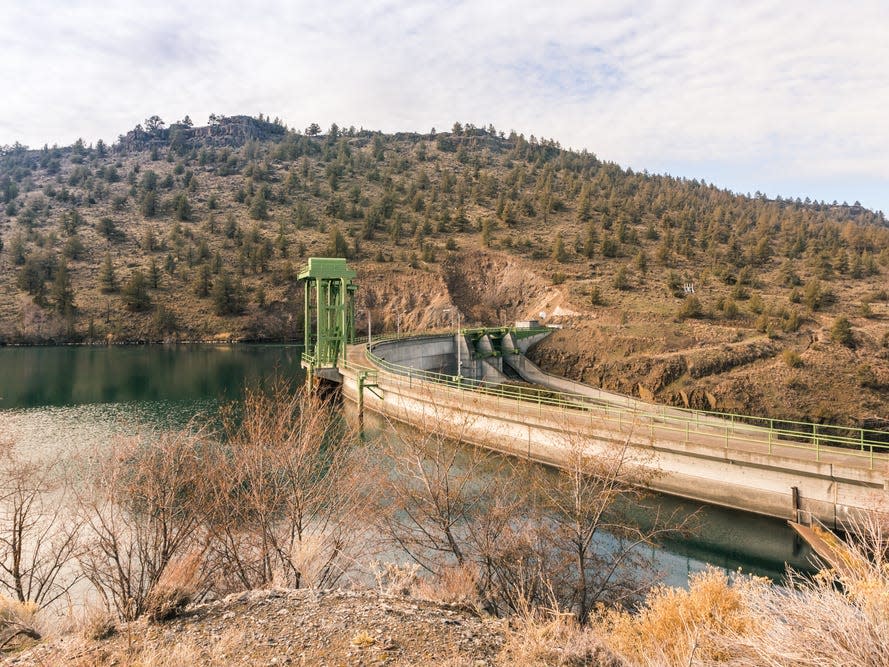 Pelton Dam jefferson county oregon