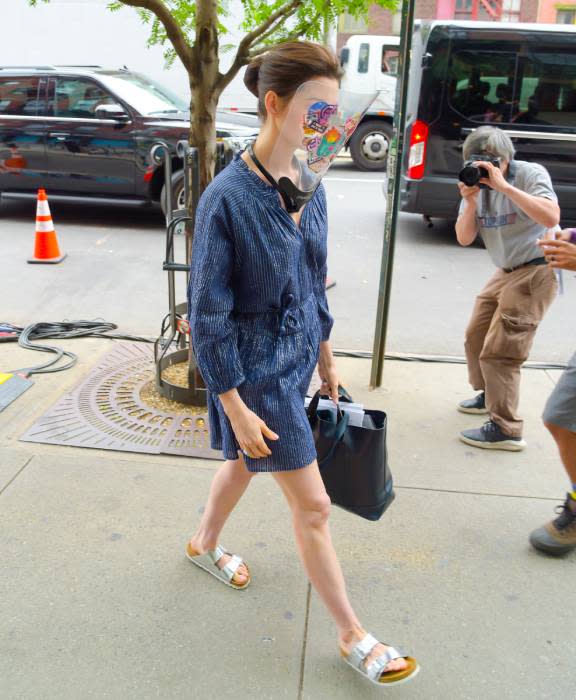 anne-hathaway-birkenstocks