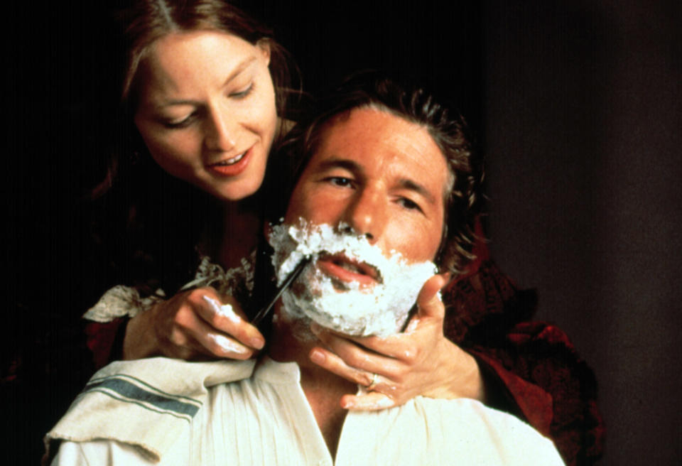 Jodie Foster shaves Richard Gere's beard with a straight razor