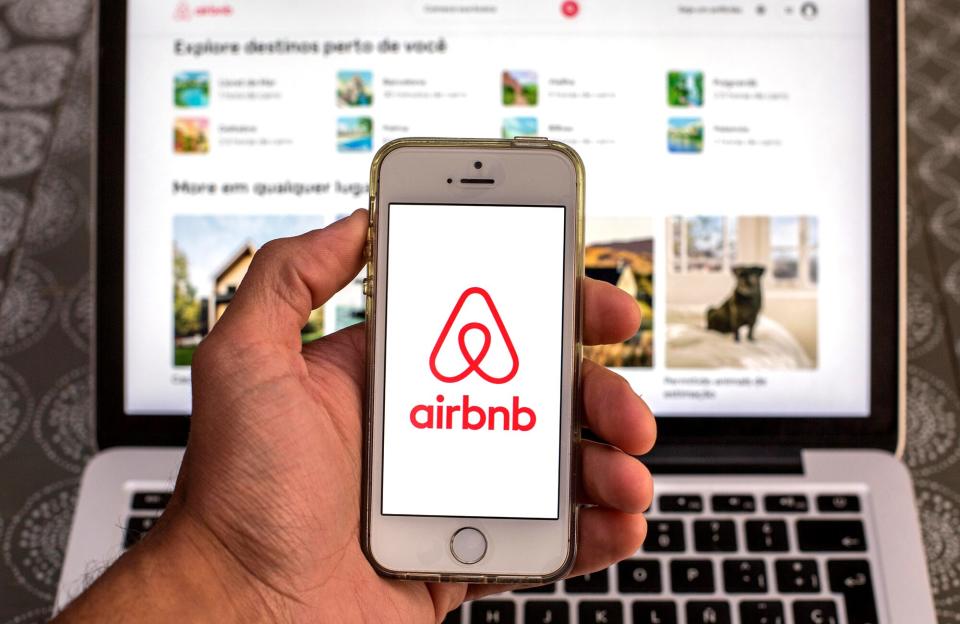 Airbnb app and screen