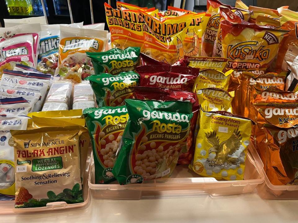 While you’re ordering at Nusa, you can also purchase grab-and-go snacks.