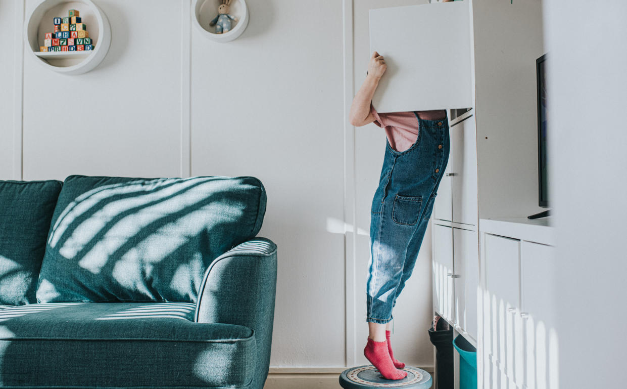 The NSPCC has issued to some guidance about leaving children home alone this summer. (Getty Images)