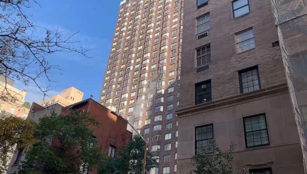 PHOTO: A fire in a Midtown Manhattan high-rise trapped residents in the morning of Nov.5, 2022, leaving several people injured, according to the FDNY. (Alexis Christoforous/ABC News)