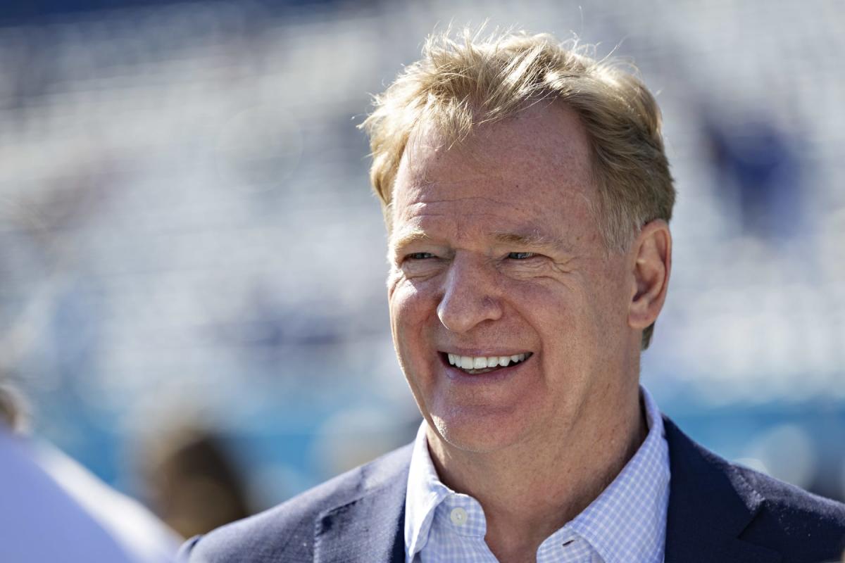 NFL Rumors 2023 Salary Cap Could Exceed RecordHigh 220m amid Concerns