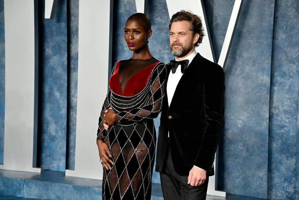 Jodie Turner-Smith and Joshua Jackson attend the 2023 Vanity Fair Oscar Party Hosted By Radhika Jones at Wallis Annenberg Center for the Performing Arts on March 12, 2023 in Beverly Hills, California.