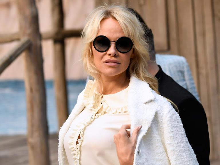 Pamela Anderson castigates Australian PM over 'lewd' comment after asking him to help Julian Assange