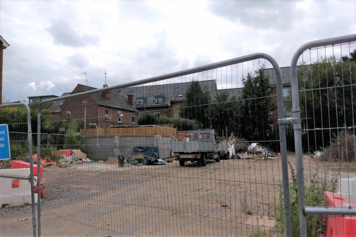 The construction site in Silver Street, Reading. The buildings Patricia Tynan says are unauthorised can be seen to the left of the construction van. Credit: James Aldridge, Local Democracy Reporting Service