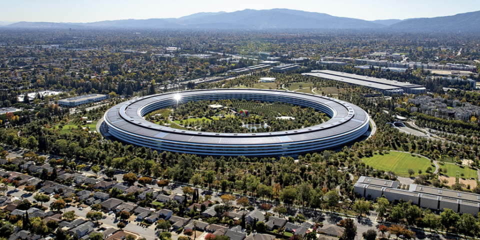 <span>Sede de Apple en Cupertino, California. (Foto: Sam Hall/Bloomberg/Getty)</span>