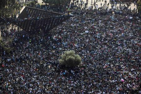 African migrants attend a protest at Rabin Square in Tel Aviv January 5, 2014. REUTERS/Nir Elias