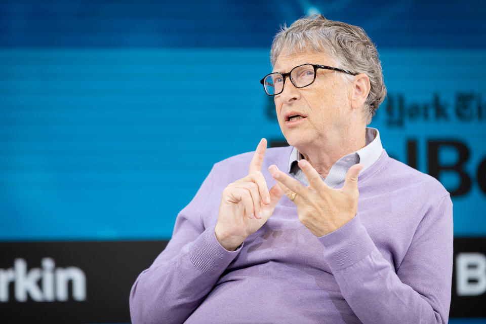 前微軟行政總裁蓋茨（Bill Gates）在上周三接受Yahoo財經專訪時說，如果美國人能夠廣泛接種疫苗，將能避免病毒在秋季捲土重來。（資料圖片，來源：Getty Images ）