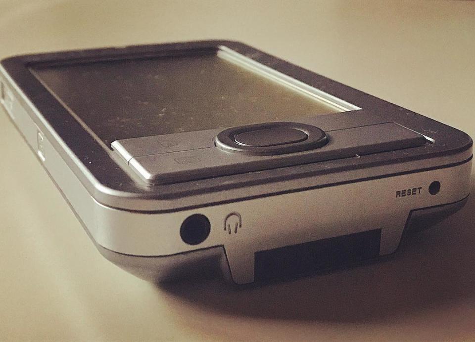 Palm tuvo la osadía de montar un disco duro en una PDA; la experiencia fue fascinante. La LifeDrive fue uno de los productos más controvertidos y satisfactorios de la compañía. Foto: Christian Pérez