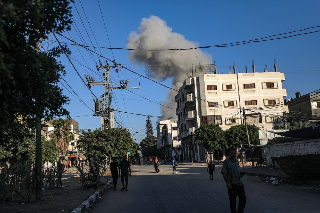 Smoke rises during an Israeli military operation in Deir Al Balah, central Gaza Strip, 25 August 2024 (EPA)