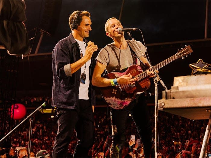 Roger Federer y Coldplay en el escenario