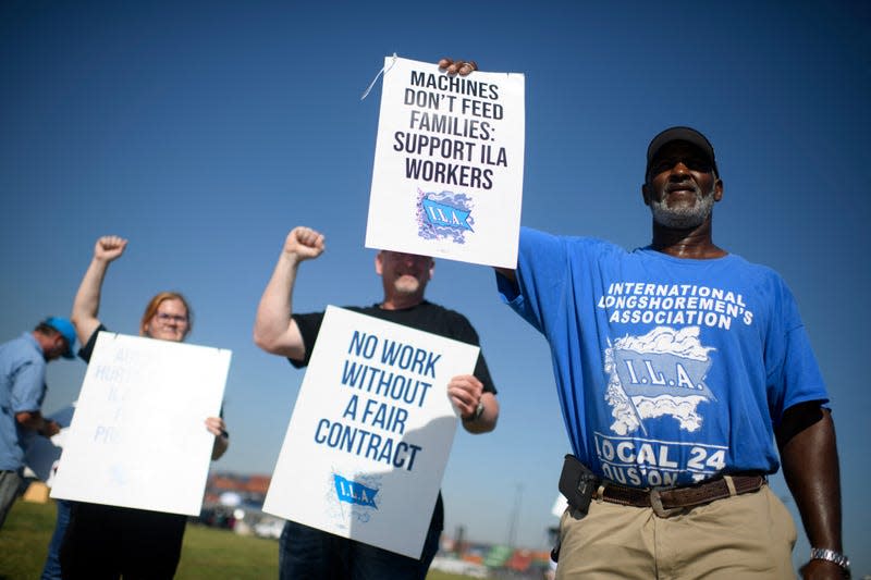 Longshoremen strike at the Bayport Container Terminal in Seabrook, Texas, on October 1, 2024. - Image: MARK FELIX/AFP (Getty Images)