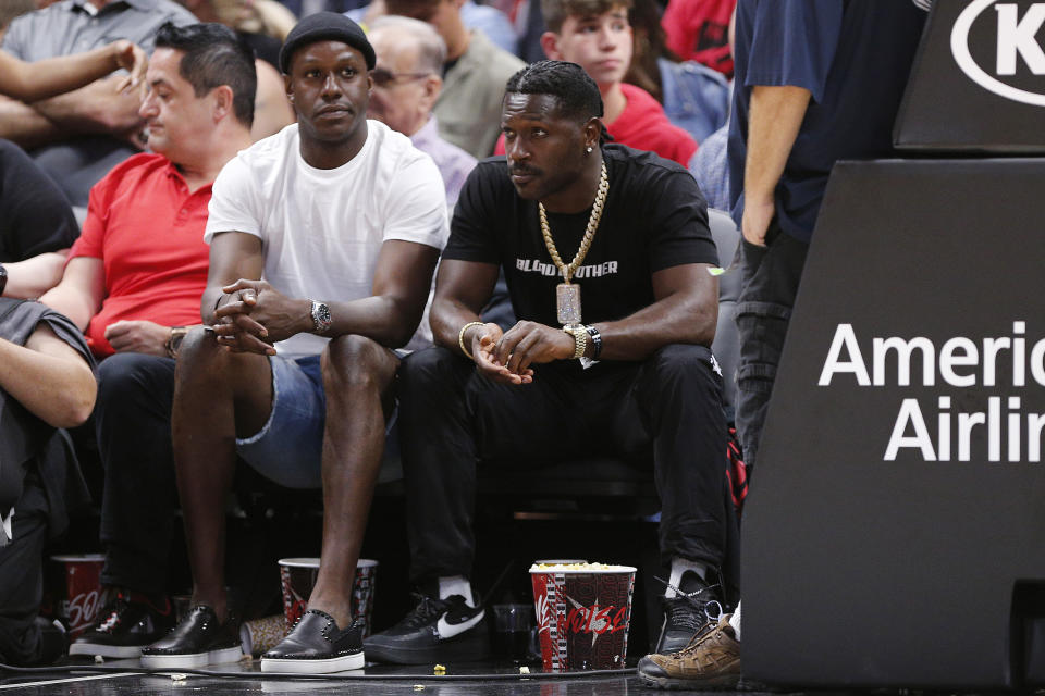 MIAMI, FLORIDA - OCTOBER 23:  NFL wide reciever Antonio Brown looks on courtside during the second half between the Miami Heat and the Memphis Grizzlies at American Airlines Arena on October 23, 2019 in Miami, Florida. NOTE TO USER: User expressly acknowledges and agrees that, by downloading and/or using this photograph, user is consenting to the terms and conditions of the Getty Images License Agreement. (Photo by Michael Reaves/Getty Images)